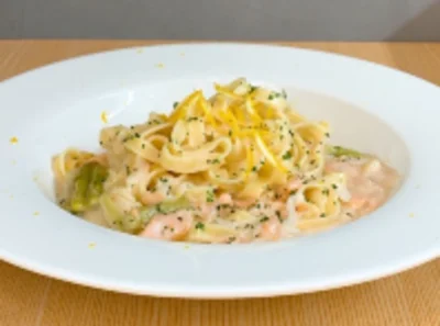 パスタ「サーモンレモンクリーム」